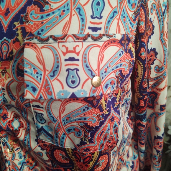 BCBG MaxAzria Paisley Top - Picture 3 of 13